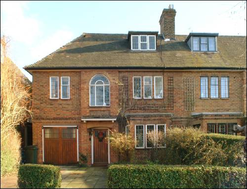034 Ossulton Way